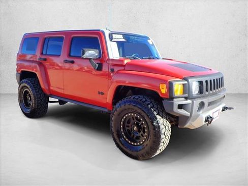 Used 2009 HUMMER H3 Alpha image 6