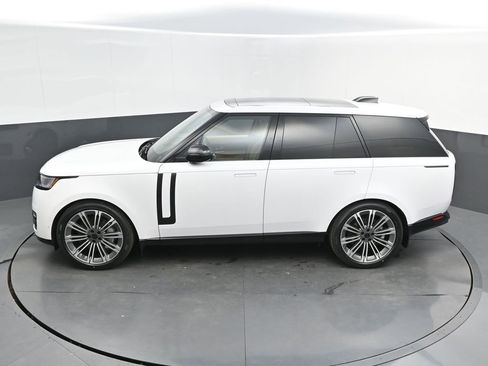 New 2026 Land Rover Range Rover SE AWD/4WD image 35