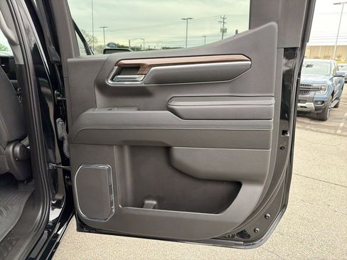 Used 2024 Chevrolet Silverado 1500 LT Trail Boss w/ Convenience Package II image 20