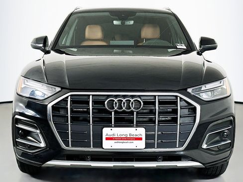 Used 2023 Audi Q5 2.0T Premium w/ Convenience Package image 2