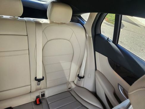 Used 2019 Mercedes-Benz GLC 300 4MATIC Coupe image 17