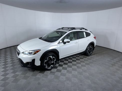 Used 2023 Subaru Crosstrek 2.5i Limited w/ Popular Package #3 image 4