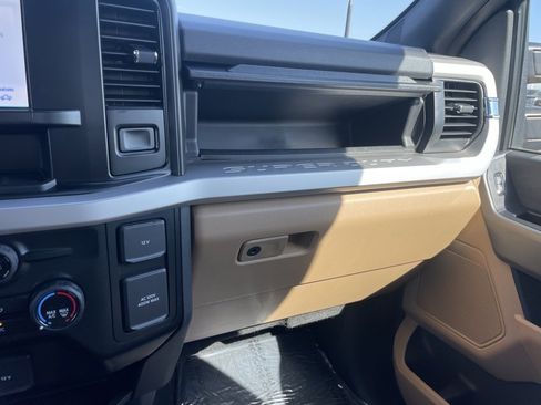 Used 2023 Ford F250 XLT image 50