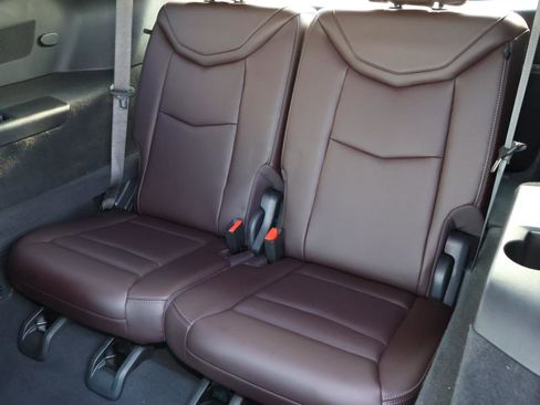 Used 2021 Cadillac XT6 Premium Luxury image 27