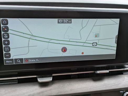 Used 2023 Kia Carnival SX image 22