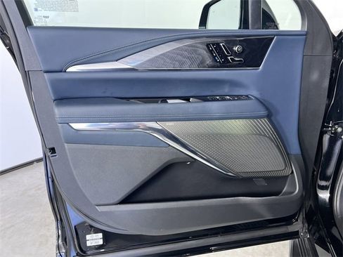 Used 2025 Cadillac Escalade IQ Sport 2 image 23