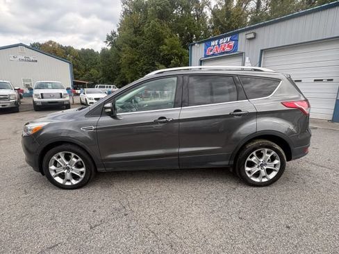 Used 2015 Ford Escape Titanium w/ Equipment Group 301A AWD/4WD image 2