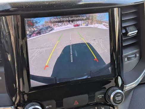 Certified 2022 RAM 1500 Laramie image 19