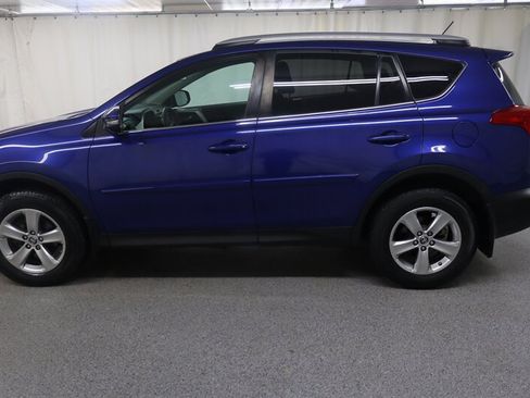 Used 2015 Toyota RAV4 XLE AWD/4WD image 4