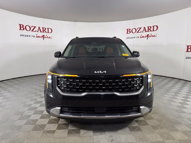 Used 2026 Kia Carnival SX FWD image 2