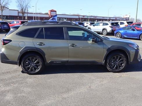 Certified 2025 Subaru Outback Onyx Edition w/ Popular Package #2 image 9