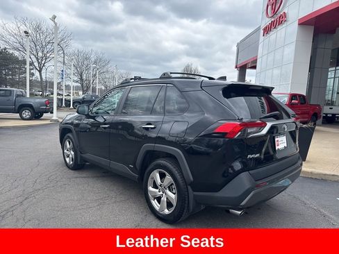 Used 2021 Toyota RAV4 Limited image 6