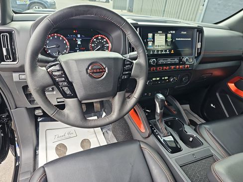 Used 2025 Nissan Frontier Pro-X w/ Pro Premium Package image 16