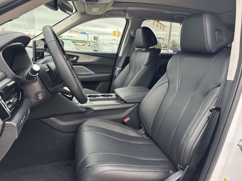 Used 2025 Acura MDX w/ Technology Package image 16