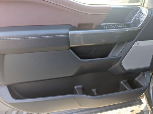 Used 2022 Ford F150 Lariat image 14