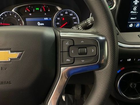 Used 2025 Chevrolet Blazer LT FWD image 13