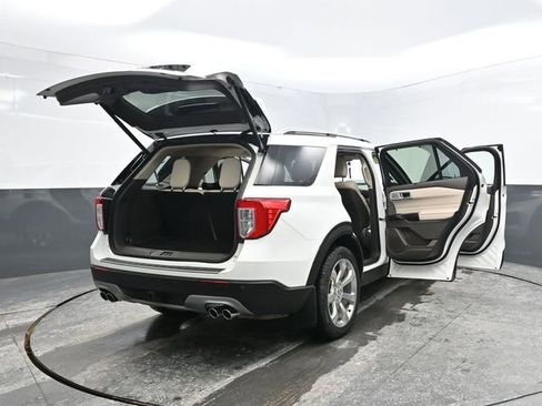 Used 2020 Ford Explorer Platinum w/ Premium Technology Package image 41