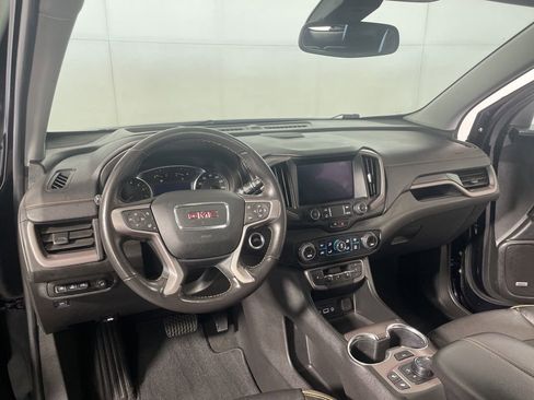 Used 2022 GMC Terrain AT4 w/ Infotainment Package II image 8