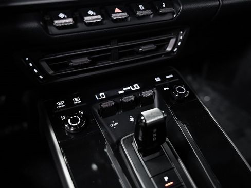 Used 2020 Porsche 911 Carrera S w/ Sport Package image 51