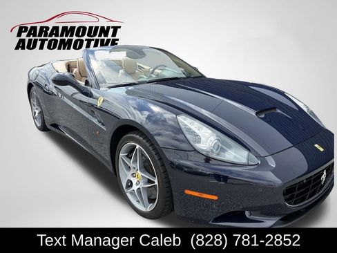 Used 2010 Ferrari California RWD image 1