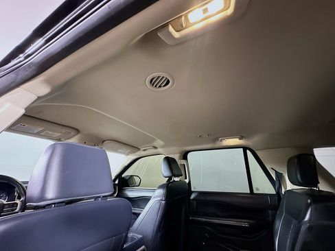 Used 2022 Ford Expedition XLT RWD image 13