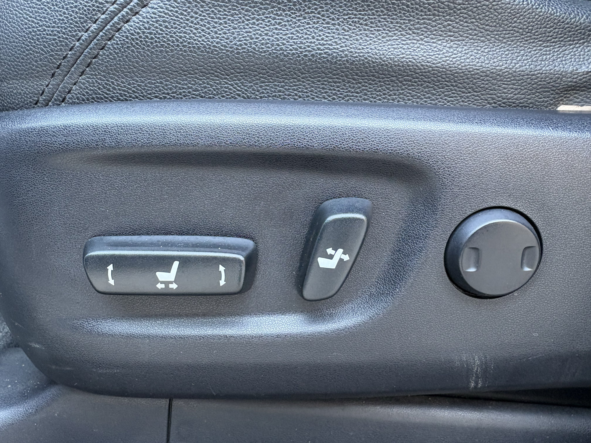 Used 2013 Toyota 4Runner SR5 RWD image 25