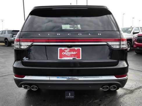 Used 2024 Lincoln Aviator Reserve w/ Equipment Group 201A AWD/4WD image 6