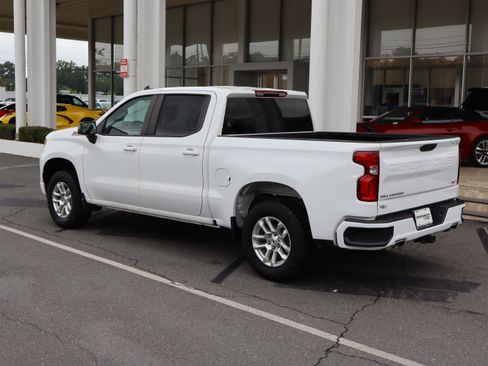 Used 2023 Chevrolet Silverado 1500 RST w/ Z71 Off-Road Package AWD/4WD image 8