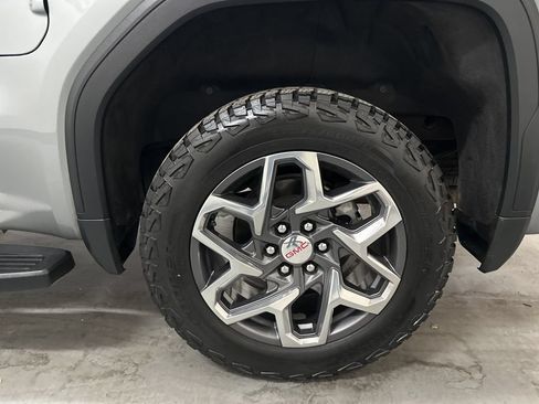 Used 2023 GMC Sierra 1500 SLT AWD/4WD image 55