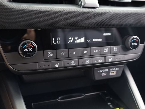 New 2026 Subaru Outback Limited AWD/4WD image 12