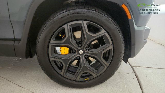 Used 2026 Rivian R1T Premium Tri AWD/4WD image 71