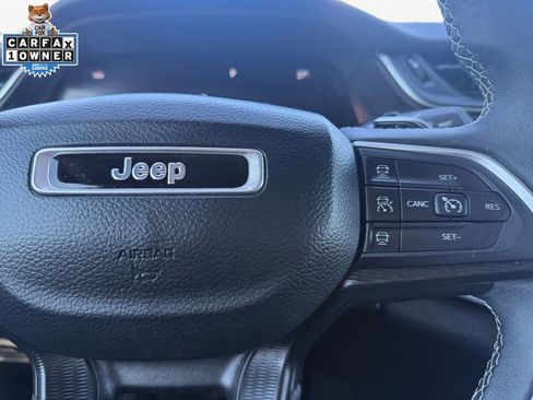 Certified 2023 Jeep Grand Cherokee Laredo image 26