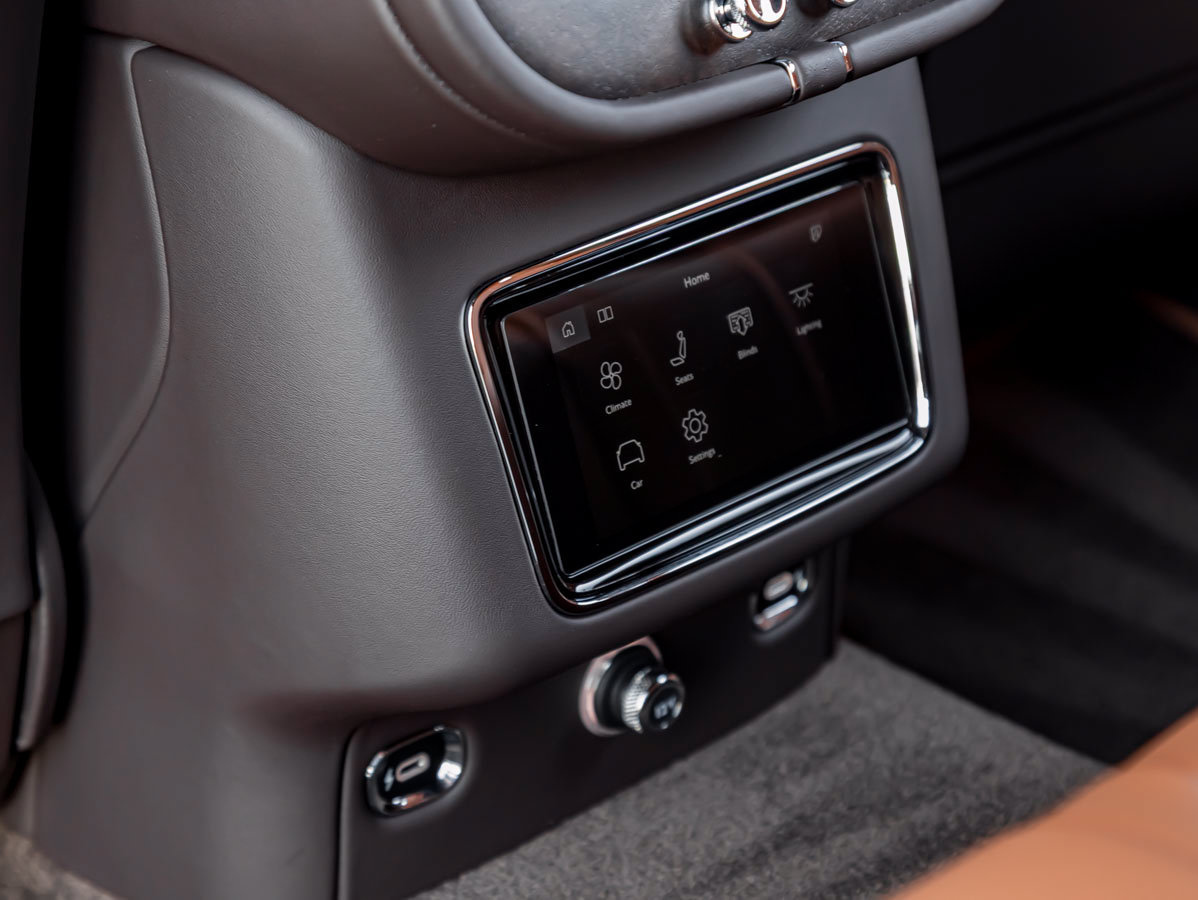 Used 2027 Bentley Bentayga AWD/4WD image 34