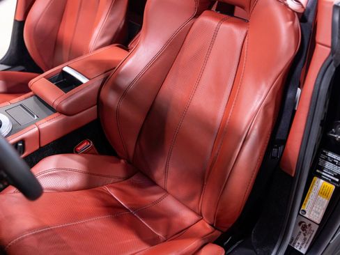 Used 2014 Aston Martin V8 Vantage Roadster RWD image 42