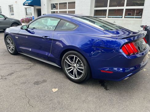 Used 2016 Ford Mustang GT RWD image 2