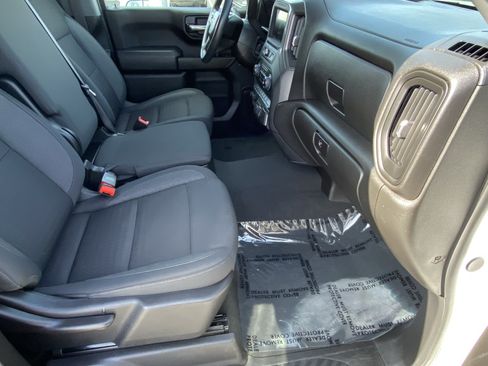 Used 2025 Chevrolet Silverado 1500 Custom RWD image 10