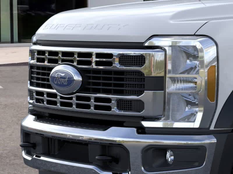 New 2025 Ford F600 4x4 Regular Cab Super Duty w/ XL Chrome Package image 17