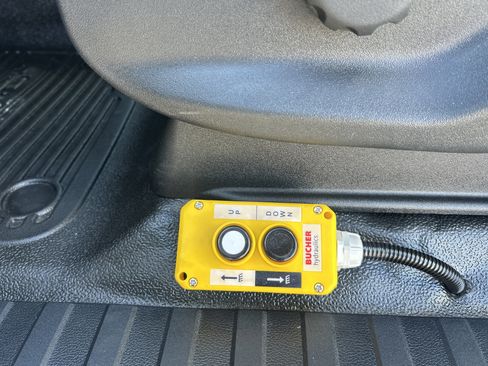 New 2025 Ford F450 XL w/ XL Chrome Package image 13