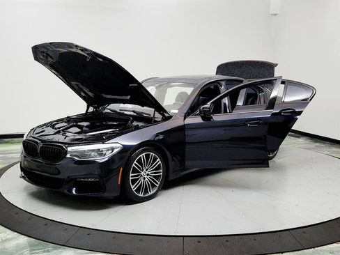 Used 2019 BMW 530i 530i w/ M Sport Package image 9