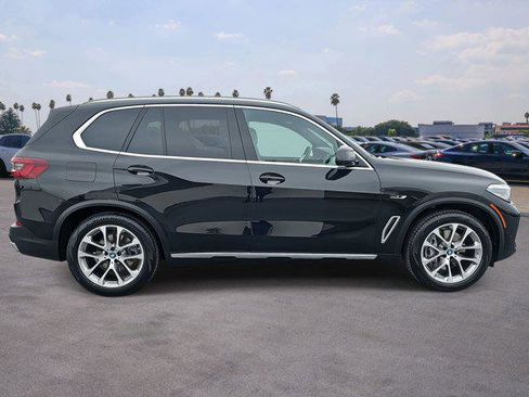 Used 2023 BMW X5 xDrive45e w/ Climate Comfort Package image 4