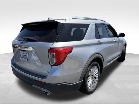 Used 2020 Ford Explorer Limited RWD image 3