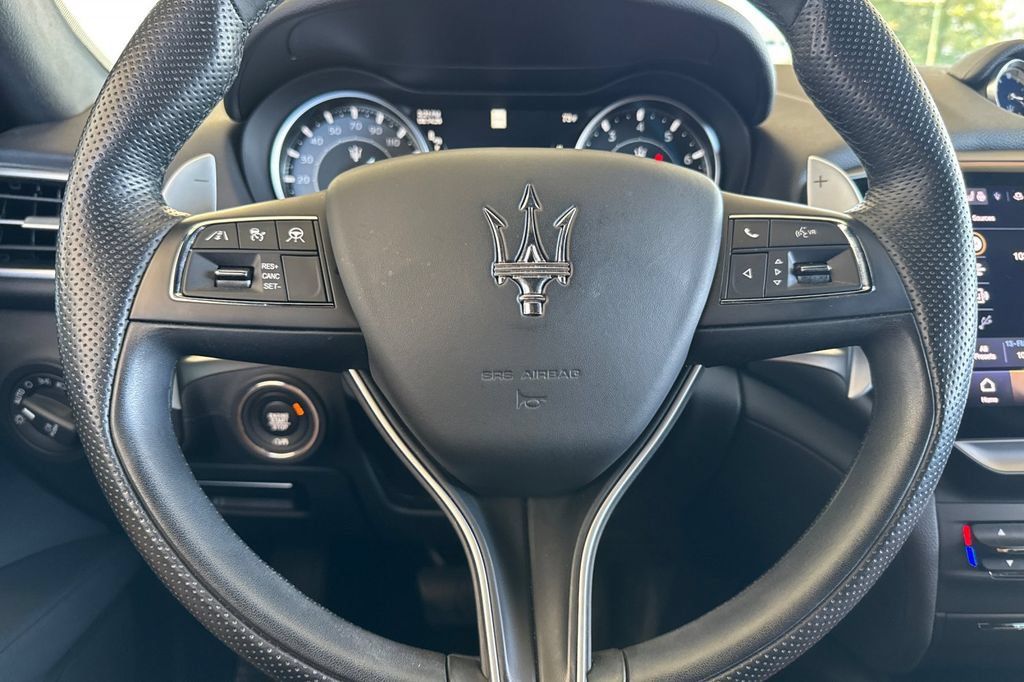 Used 2023 Maserati Ghibli Modena RWD image 22