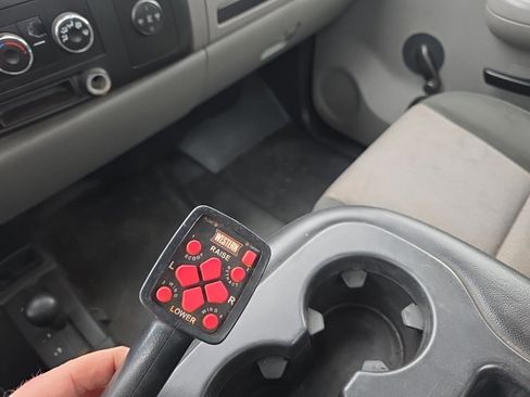 Used 2009 Chevrolet Silverado 3500 W/T w/ Snow Plow Prep Package image 18