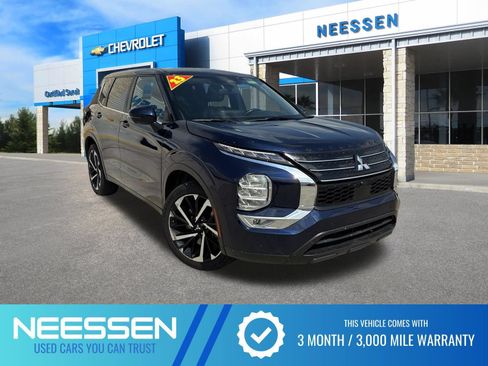 Used 2023 Mitsubishi Outlander SE FWD image 1