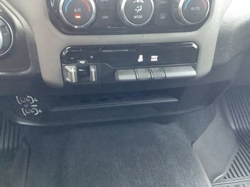 Used 2024 RAM 3500 Tradesman w/ Chrome Appearance Group image 22