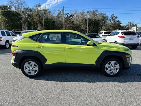 New 2026 Hyundai Kona SE image 3