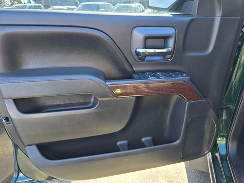 Used 2014 GMC Sierra 1500 SLE w/ SLE Value Package AWD/4WD image 17