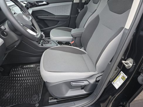 Certified 2024 Volkswagen Taos S image 17