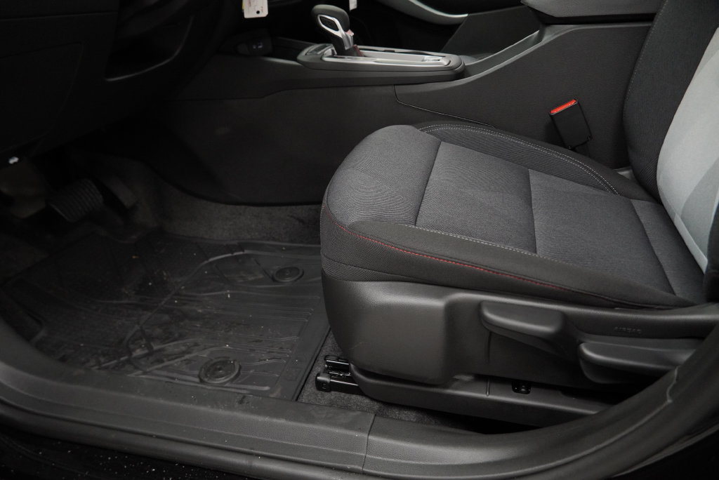 New 2026 Chevrolet Trax RS w/ Driver Confidence Package FWD image 31