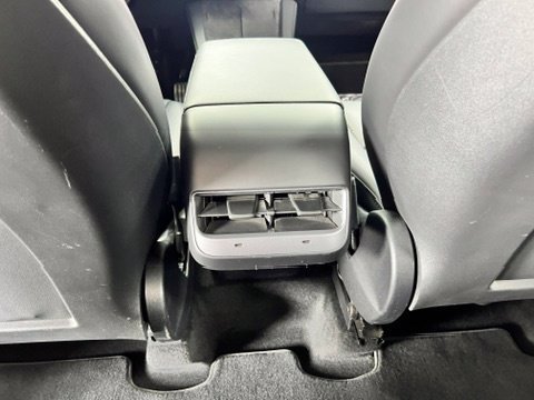 Used 2024 Tesla Model Y Performance AWD/4WD image 21